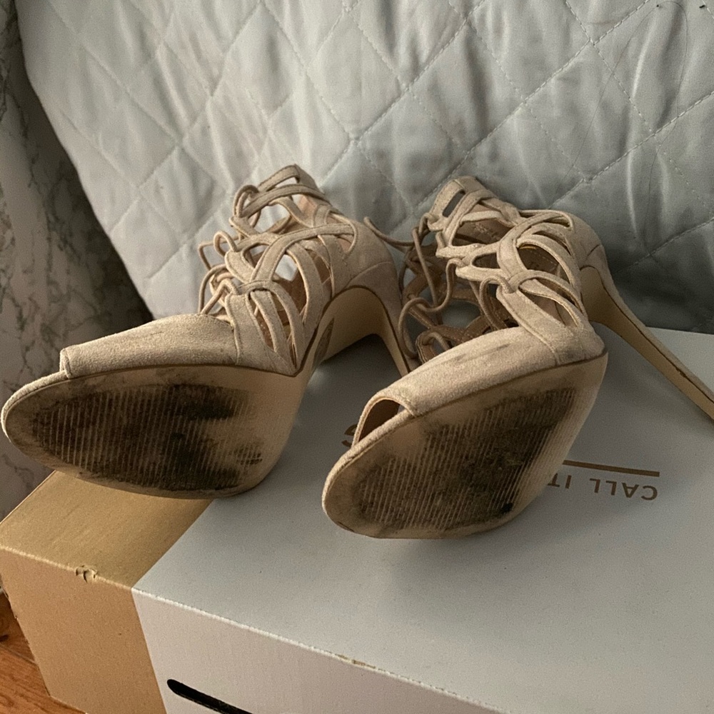 Nude Heels - Picture 3 of 3